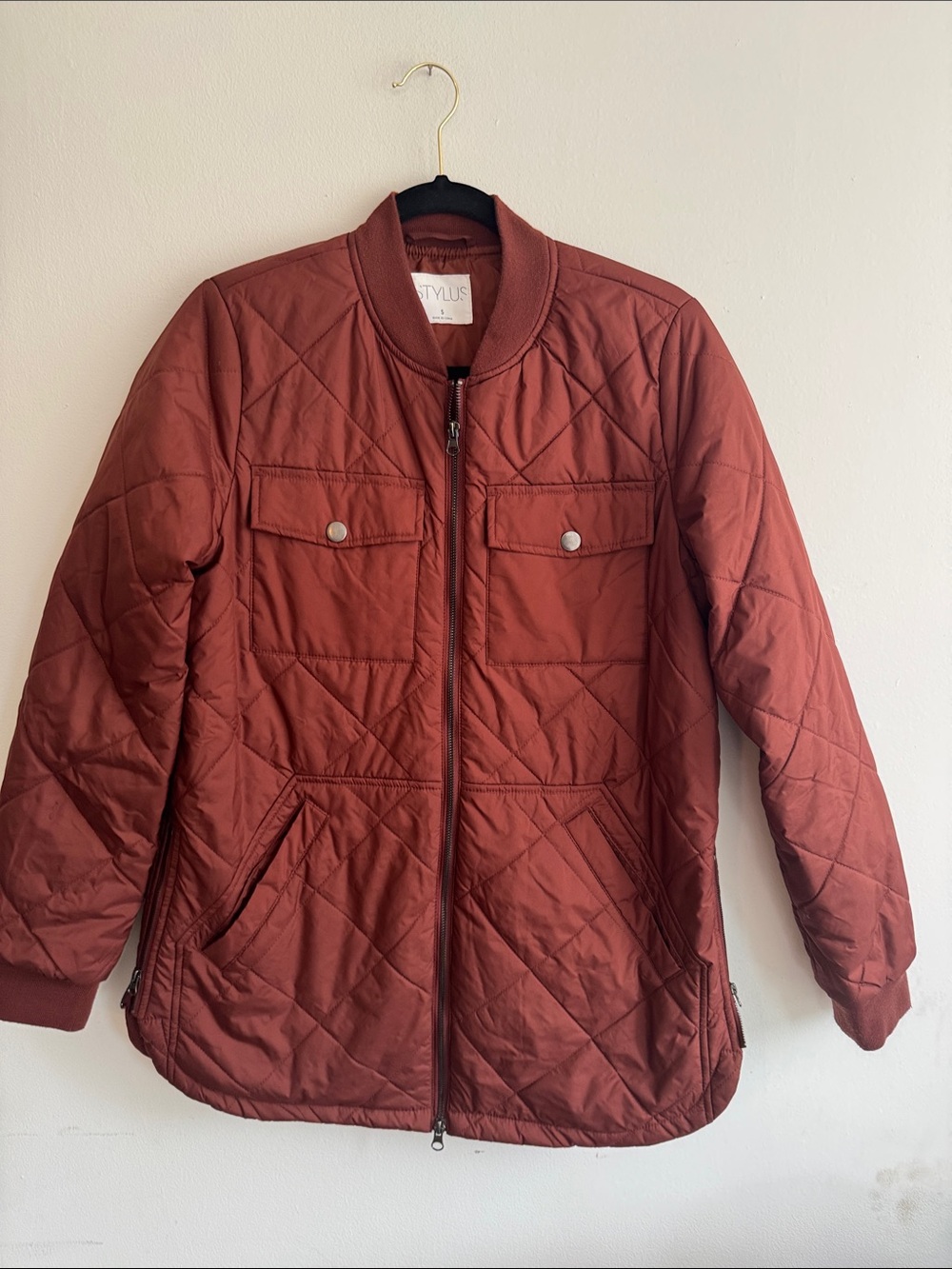 STYLUS Quilted Bomber Jacket - Rust Red